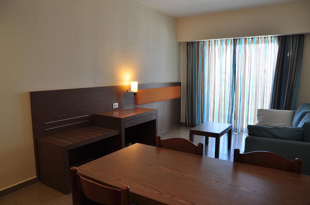 Sea Melody Beach Hotel Apartments Ialisos Habitación foto